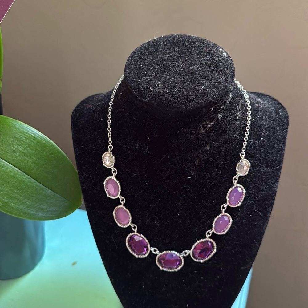 Elegant Silver Geometric Necklace